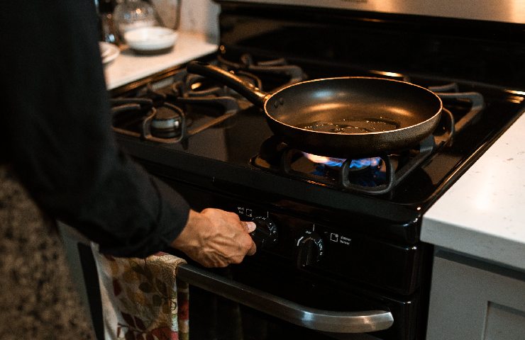 Il gas viene utilizzato sia per cucinare che per il riscaldamento della casa