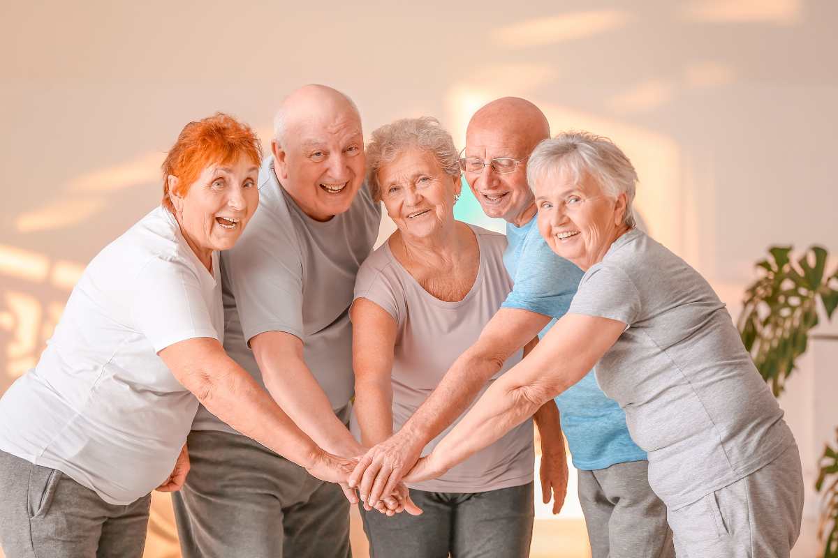 persone anziane felici