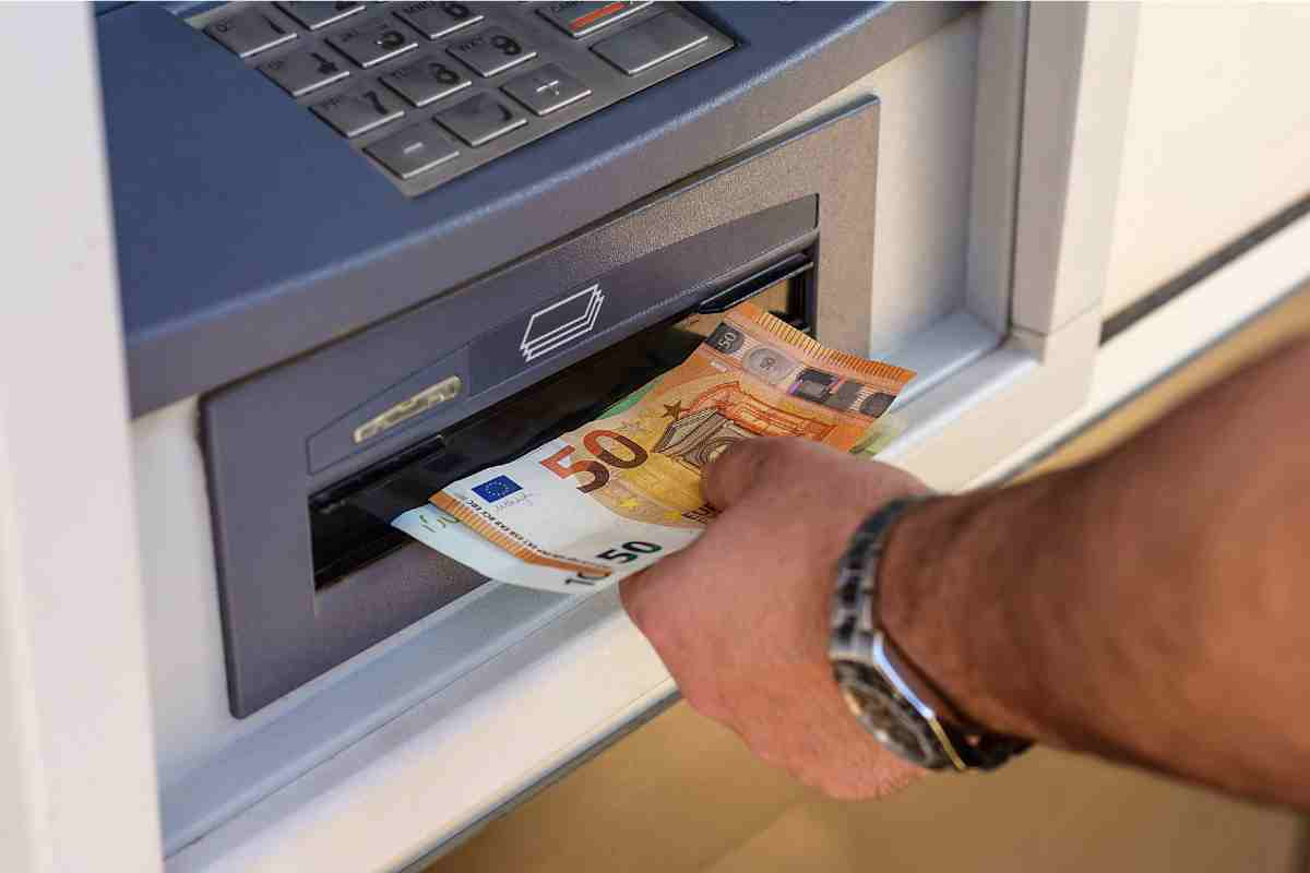 bancomat da più soldi di quelli chiesti cosa fare