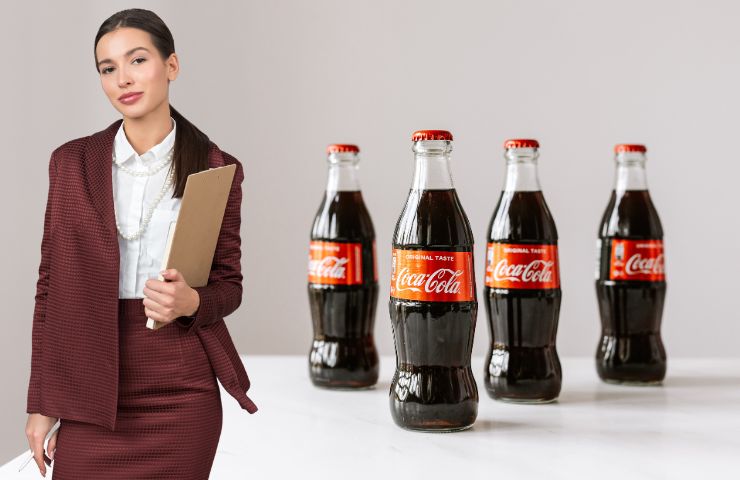 coca-cola assume personale