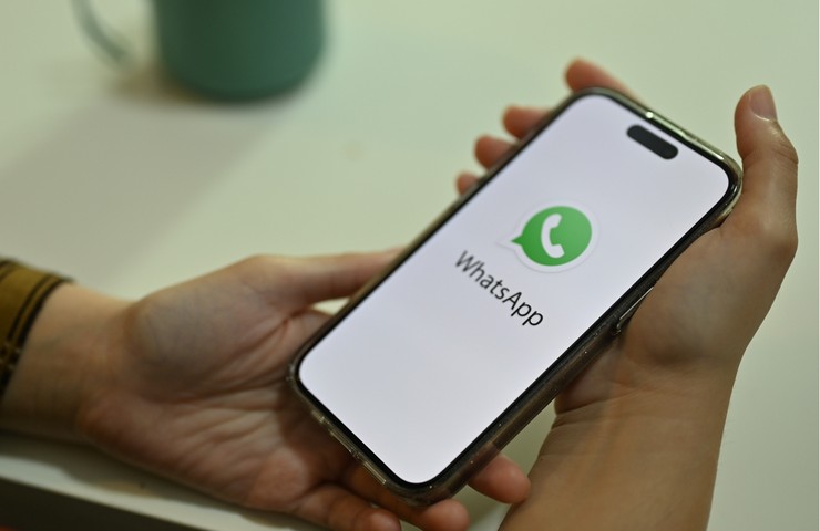 whatsapp logo